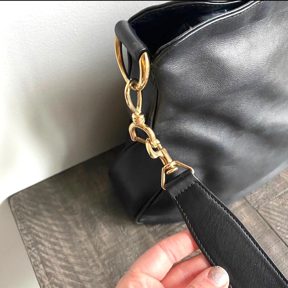 Gucci Large Black Shoulder Bag - Picture 5 of 10